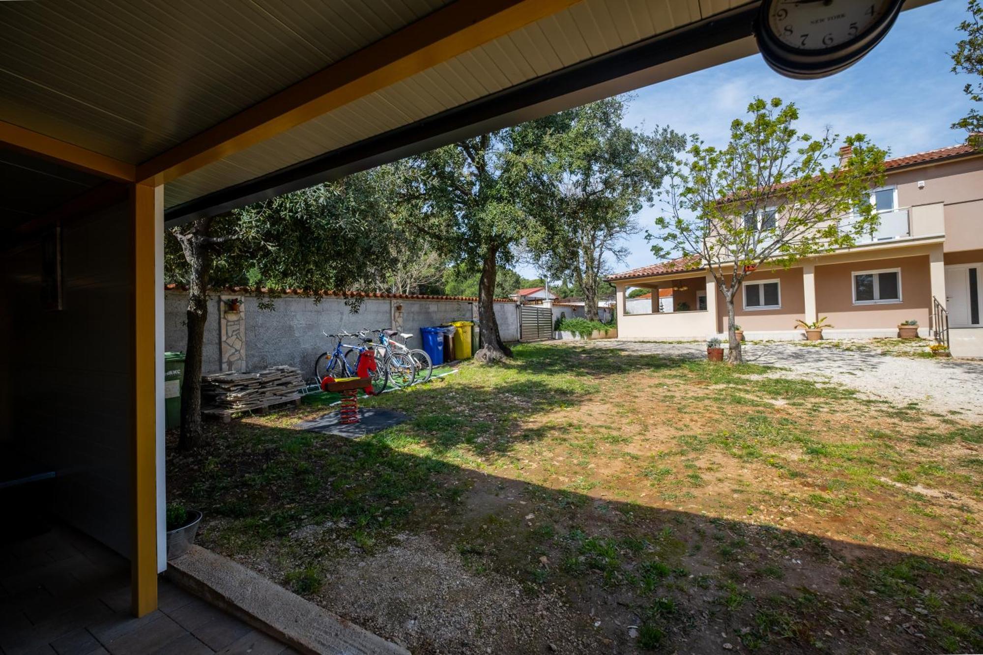 Vila Veronika 2 Pula Bagian luar foto