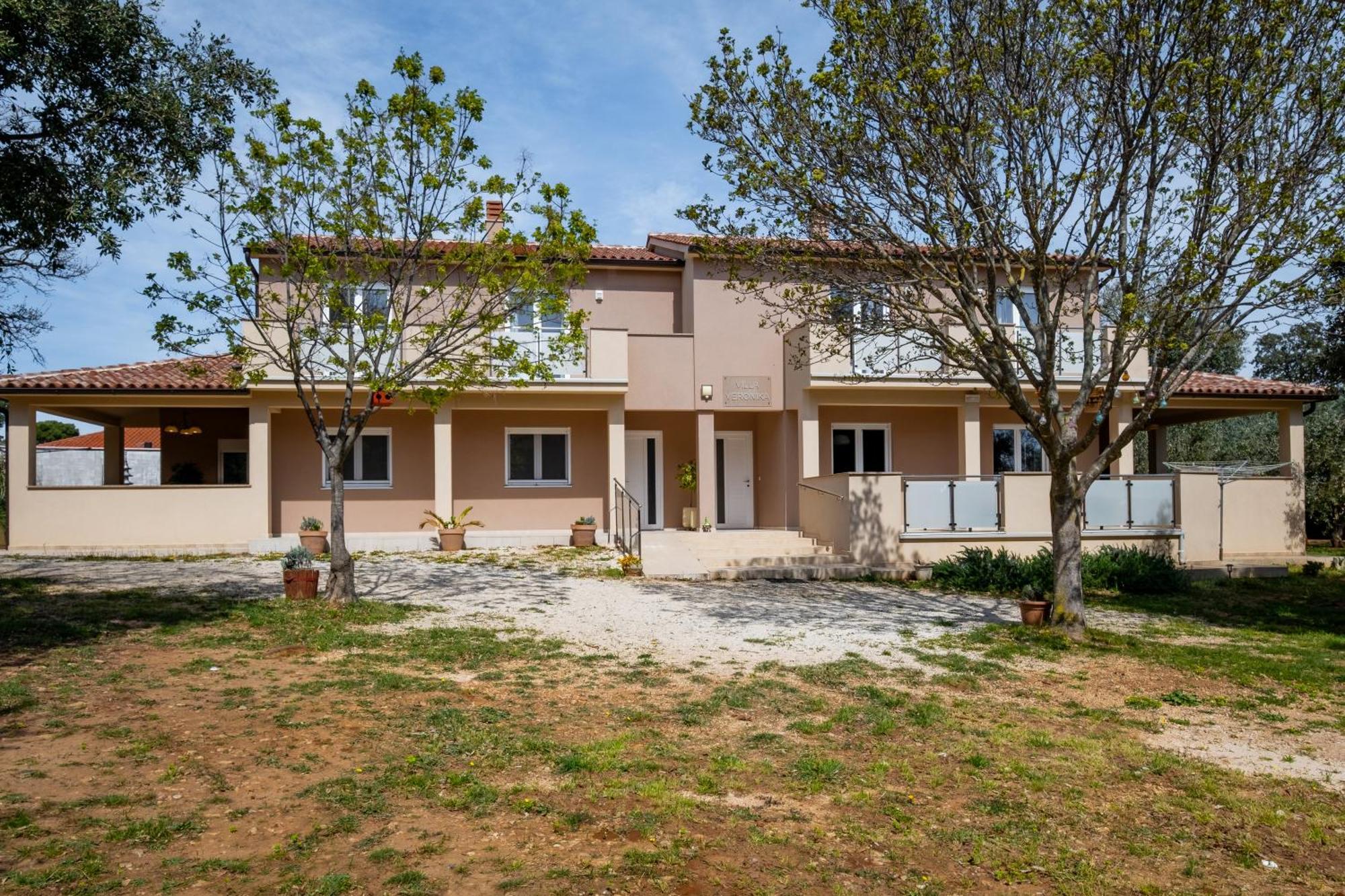 Vila Veronika 2 Pula Bagian luar foto